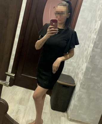 🌟
Мои услуги основаны на твоих фантазиях и желаниях. Люблю экспериментировать, ищу новые способы доставить тебе наслаждение. Ты можешь полностью положиться на меня и я нежно окуну тебя в мир наслаждения и релаксации.
Возможности со мной безграничны! Умею создавать атмосферу идеального вечера в Москве, где мы сможем насладиться друг другом в уединении. Или можем отправиться в путешествие по твоим самым скрытным фантазиям! 😉
Фото - настоящие, без ретуши, чтобы ты точно знал, какая я на самом деле. Возможность увидеть мое нежное лицо и изящные формы только приближает моменты, которые мы сможем разделить.
У меня есть отличные отзывы от моих предыдущих партнеров, которые останутся секретом между нами. Ты можешь быть уверен, что со мной каждая встреча - уникальное приключение.
Живу в Москве и готова наполнить твою жизнь новыми, яркими эмоциями и впечатлениями. Гарантирую полное доверие и анонимность. Образованная и обаятельная, я буду твоей шикарной компаньонкой на любое мероприятие или просто часами развлечь тебя только вдвоем.
Давай встретимся и сделаем все самое невероятное вместе! 💋 Дарья